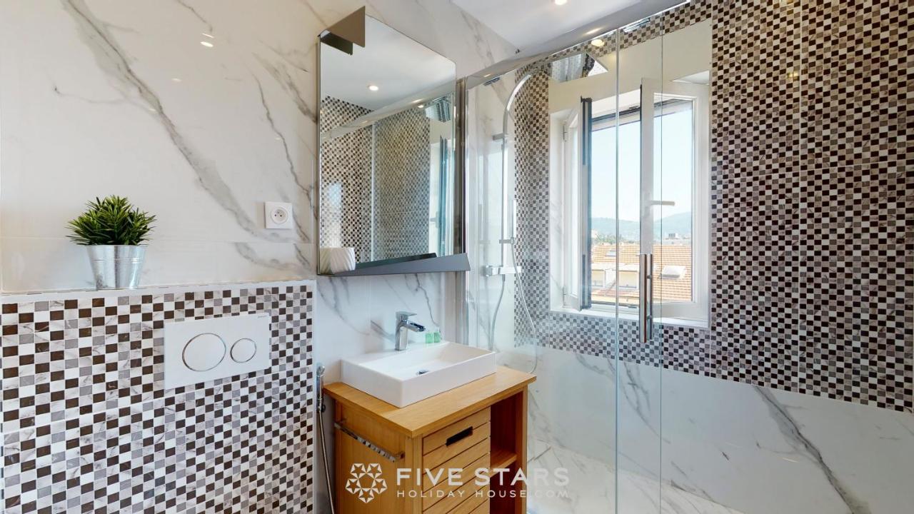 Zhara Suite Five Stars Holiday House - Generale Νίκαια Εξωτερικό φωτογραφία
